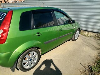 2006 Ford Fiesta Mk5, зелёный, 225000 рублей, вид 3