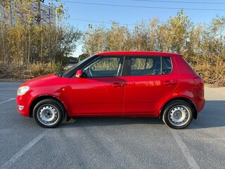 2013 Skoda Fabia II Рестайлинг, красный, 715000 рублей, вид 5