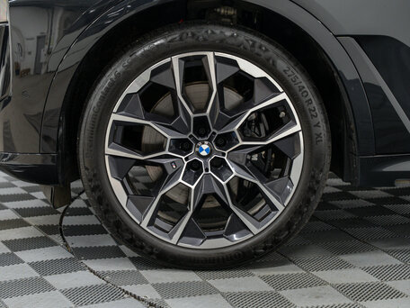 2024 BMW X7 40d I (G07) Рестайлинг, чёрный, 13325000 рублей, вид 3