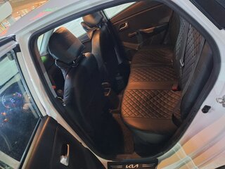 2015 Kia Rio III Рестайлинг, белый, 810000 рублей, вид 4