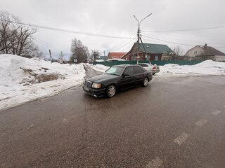 1991 Mercedes-Benz W124 230, чёрный, 399999 рублей, вид 3