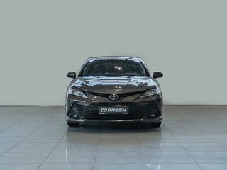 2021 Toyota Camry VIII (XV70) Рестайлинг, коричневый, 2490000 рублей, вид 3