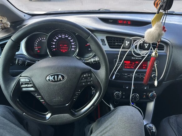 2012 Kia Ceed II, серый, 720000 рублей - вид 4
