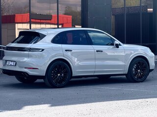 2023 Porsche Cayenne III Рестайлинг, серый, 13990000 рублей, вид 5