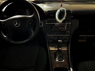 2004 Mercedes-Benz C-Класс 180 II (W203) Рестайлинг, серебристый, 520000 рублей, вид 5