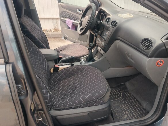 2008 Ford Focus II Рестайлинг, серый, 350000 рублей - вид 7