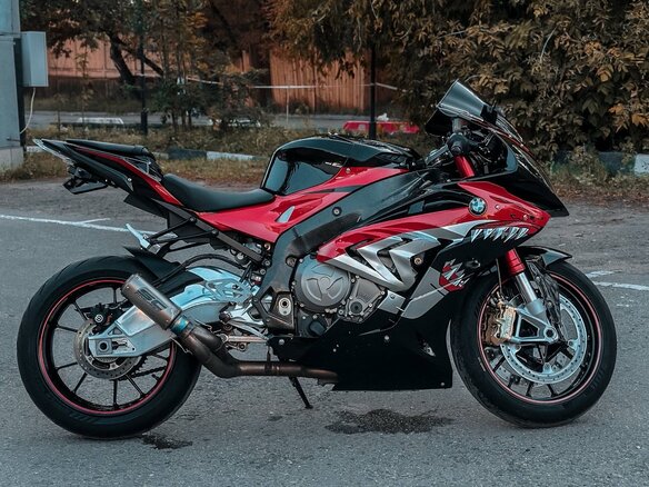2017 BMW S 1000 RR, красный, 1350000 рублей - вид 8