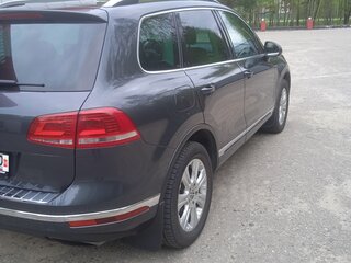 2015 Volkswagen Touareg II Рестайлинг, серый, 2000000 рублей, вид 2