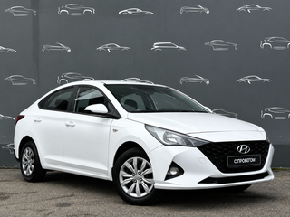 2021 Hyundai Solaris II Рестайлинг, белый, 1644400 рублей, вид 3