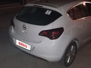 2011 Opel Astra J, белый, 750000 рублей, вид 1