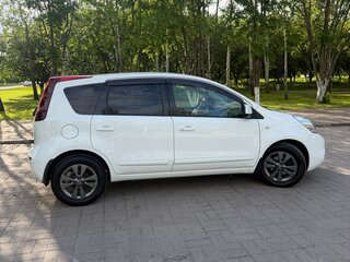 2013 Nissan Note I Рестайлинг, белый, 999999 рублей, вид 4