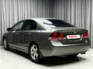 2006 Honda Civic VIII, серый, 799000 рублей, вид 4