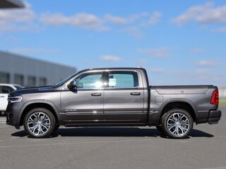 2026 Ram 1500 Crew Cab V Рестайлинг, серый, 12390000 рублей, вид 3
