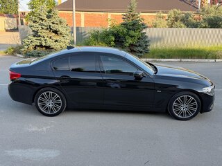 2017 BMW 5 серии 520d VII (G30/G31/G38), чёрный, 2500000 рублей, вид 4