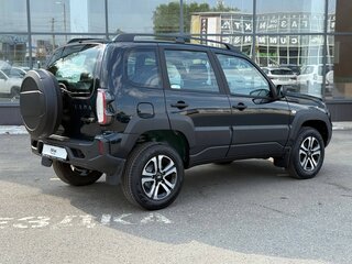 2026 Lada (ВАЗ) Niva Travel I Рестайлинг, зелёный, 1717000 рублей, вид 5