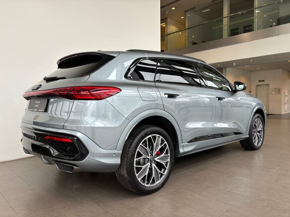 2026 Audi Q5 L III (GU), серый - вид 3