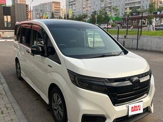 2018 Honda Stepwgn Spada V Рестайлинг, белый, 2365000 рублей, вид 3
