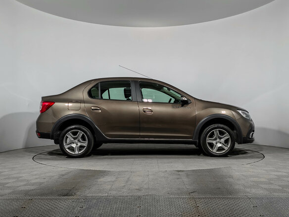 2021 Renault Logan Stepway II Рестайлинг, коричневый - вид 3