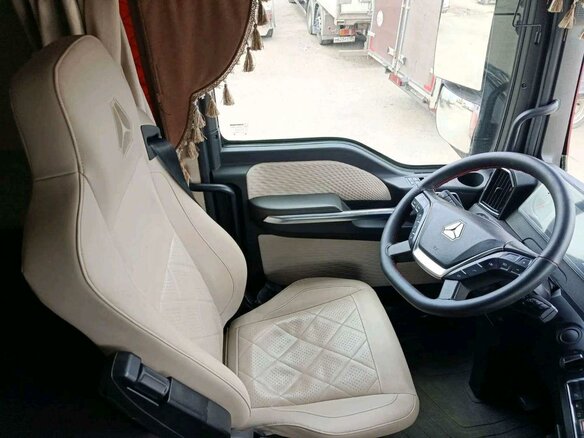 2023 Sinotruk Sitrak C7H MAX, красный, 3910000 рублей - вид 8