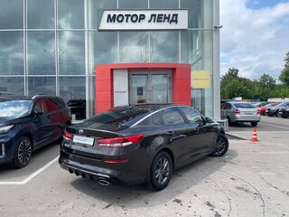 2018 Kia Optima IV Рестайлинг, коричневый, 2000000 рублей, вид 5