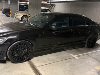2011 Mercedes-Benz S-Класс 500 V (W221) Рестайлинг, чёрный, 1950000 рублей, вид 3