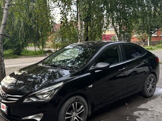 2015 Hyundai Solaris I Рестайлинг, чёрный, 740000 рублей, вид 2