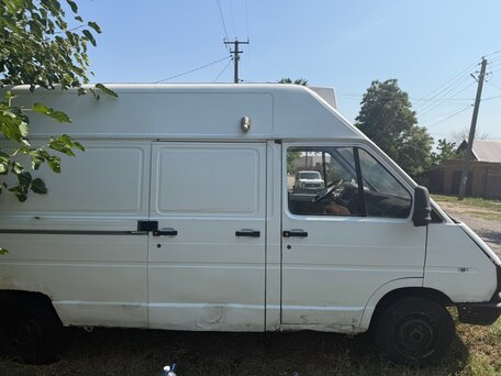 1995 Renault Trafic, белый, 350000 рублей, вид 3