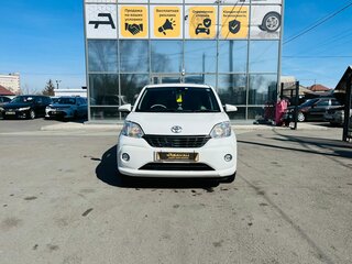 2016 Toyota Passo III, белый, 799000 рублей, вид 3