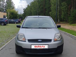 2006 Ford Fiesta Mk5, серебристый, 389000 рублей, вид 2