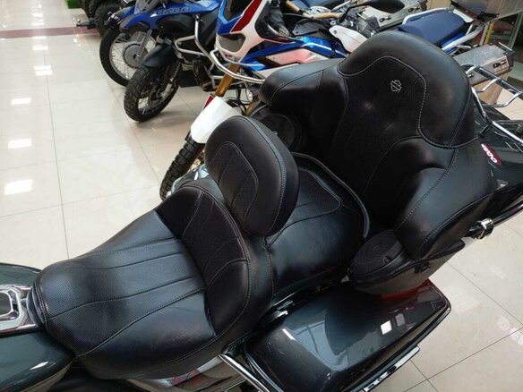 2016 Harley-Davidson CVO Limited, серый - вид 7