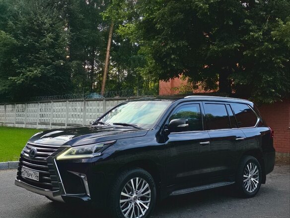 2017 Lexus LX 570 III Рестайлинг 2, чёрный, 12000000 рублей - вид 10