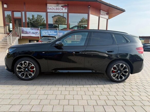 2026 BMW X3 40d xDrive IV (G45/G48), чёрный - вид 8