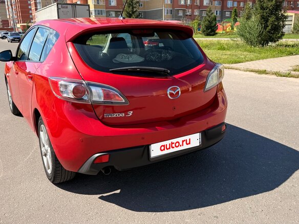 2010 Mazda 3 II (BL), красный, 730000 рублей - вид 3