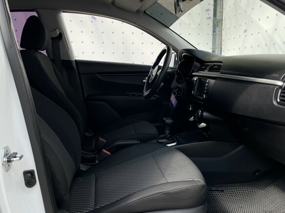 2019 Kia Rio IV, белый - вид 10