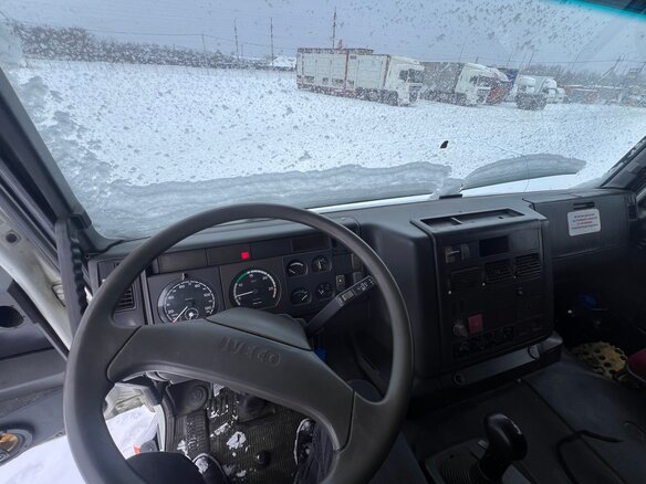 2009 Iveco Trakker, белый, 2580000 рублей - вид 8