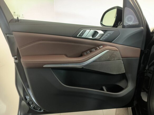 2025 BMW X5 Long 30Li IV (G05/G18) Рестайлинг, чёрный, 13950000 рублей - вид 14