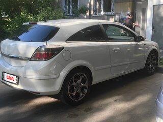 2008 Opel Astra GTC H Рестайлинг, белый, 480000 рублей, вид 3