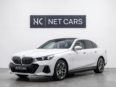 2024 BMW 5 серии 520i VIII (G60/G61/G68), белый, 5882000 рублей, вид 1
