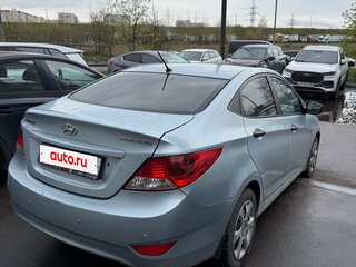 2011 Hyundai Solaris I, серебристый, 650000 рублей, вид 4