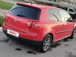 2006 Volkswagen Golf V, красный, 349000 рублей, вид 3