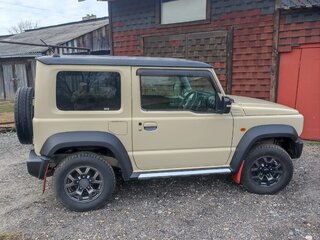 2020 Suzuki Jimny Sierra IV, бежевый, 2100000 рублей, вид 2