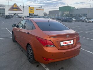 2015 Hyundai Solaris I Рестайлинг, оранжевый, 930000 рублей, вид 5