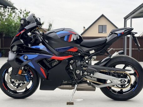 2026 BMW M 1000 RR, чёрный, 4800000 рублей, вид 4