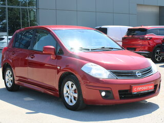 2011 Nissan Tiida I Рестайлинг, красный, 759000 рублей, вид 3
