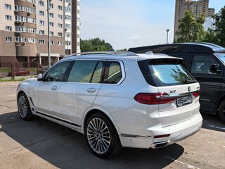 2021 BMW X7 40d I (G07), белый, 10000000 рублей, вид 3