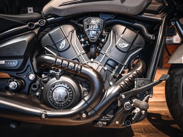 2026 Indian Scout, серый, 2440000 рублей - вид 19