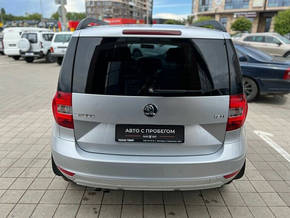 2014 Skoda Yeti I Рестайлинг, серебристый - вид 5