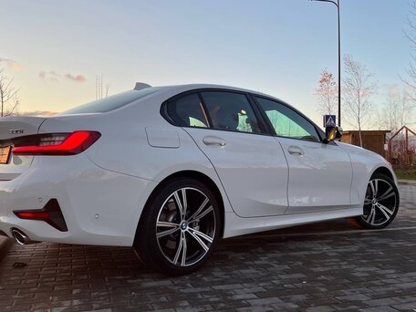 2019 BMW 3 серии 330i xDrive VII (G2x), белый, 3250000 рублей, вид 5