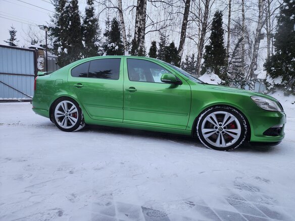 2012 Skoda Octavia RS II Рестайлинг, зелёный, 1770000 рублей - вид 5