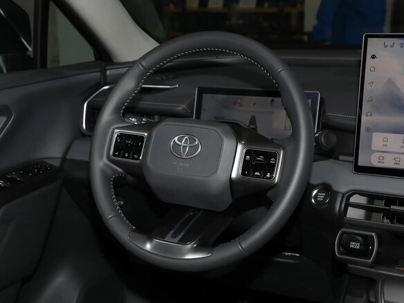 2026 Toyota RAV4 VI (XA60), серый - вид 8